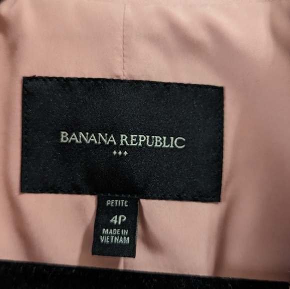 Banana Republic Rose Pink 4P blazer - Picture 9 of 11